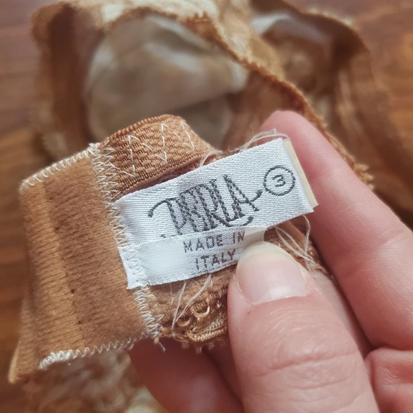 La Perla Lace Underwire Bra Ornate Size 3 / 36 Band B / C Cup Made in Italy - Picture 7 of 14